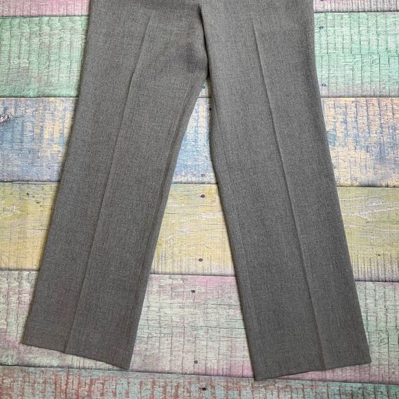 KASPER WOMAN'S SZ 12 PRE-OWNED GRAY  SUIT SET - Picture 11 of 12